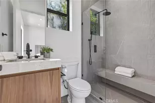 22816 Erwin, Woodland Hills, CA 91367 - Photo 29