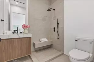 22816 Erwin, Woodland Hills, CA 91367 - Photo 37