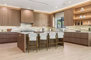 22816 Erwin, Woodland Hills, CA 91367 - Photo 3