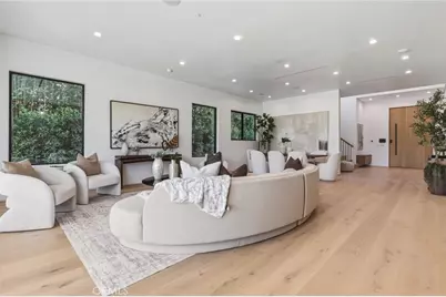 22816 Erwin, Woodland Hills, CA 91367 - Photo 17