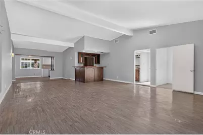 19448 Blythe, Reseda, CA 91335 - Photo 9