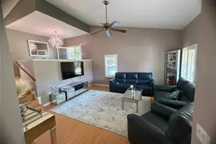 26341 Rainbow Glen Dr, Newhall, CA 91321 - Photo 3