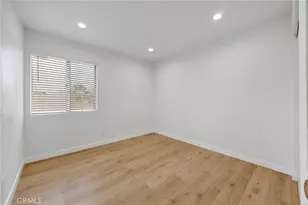 25027 Peachland Ave, Newhall, CA 91321 - Photo 11