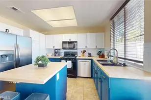 30430 Daisy Ct, Castaic, CA 91384 - Photo 15