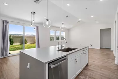 213 Cassano, Tehachapi, CA 93561 - Photo 3