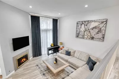 9000 Vanalden #150, Northridge, CA 91324 - Photo 3