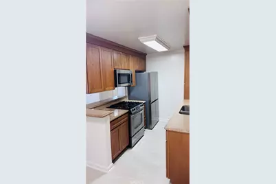 20327 Saticoy #309, Winnetka, CA 91306 - Photo 11
