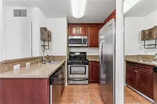 5535 Canoga, Woodland Hills, CA 91367 - Photo 3