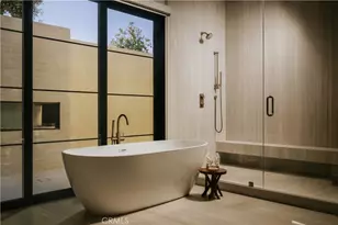 11937 Addison St, Valley Village, CA 91607 - Photo 27
