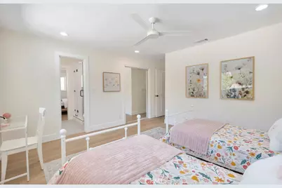 4540 Del Moreno Drive, Woodland Hills, CA 91364 - Photo 15
