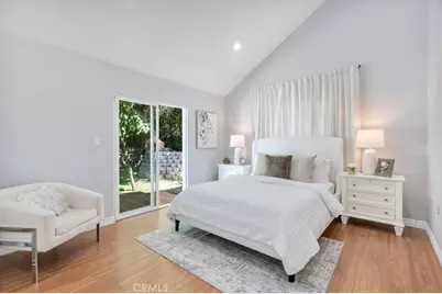 4540 Del Moreno Drive, Woodland Hills, CA 91364 - Photo 23