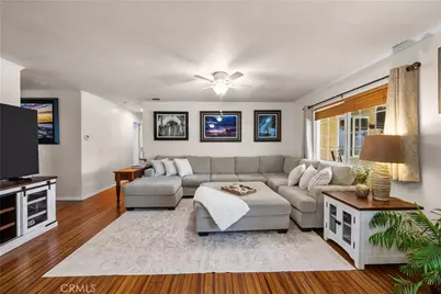 25074 Kerry Robin, Newhall, CA 91321 - Photo 7
