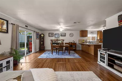 25074 Kerry Robin, Newhall, CA 91321 - Photo 5
