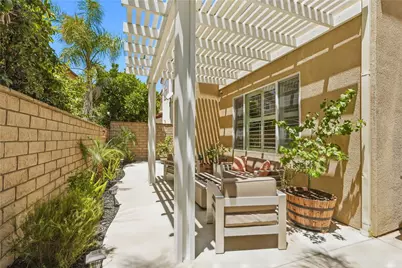 23822 Via Campana, Valencia, CA 91354 - Photo 49
