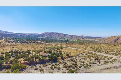 29520 Piani, Pearblossom, CA 93553 - Photo 3