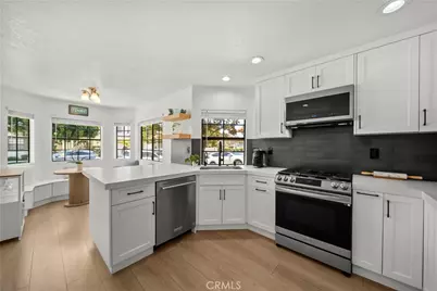 749 Congressional Road, Simi Valley, CA 93065 - Photo 7