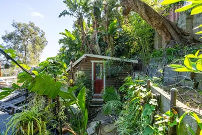 8869 Lookout Mountain Ave, Los Angeles, CA 90046 - Photo 37