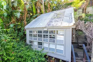 8869 Lookout Mountain Ave, Los Angeles, CA 90046 - Photo 29