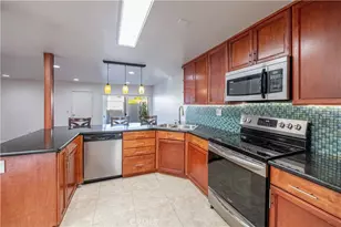10055 Larwin, Chatsworth, CA 91311 - Photo 25