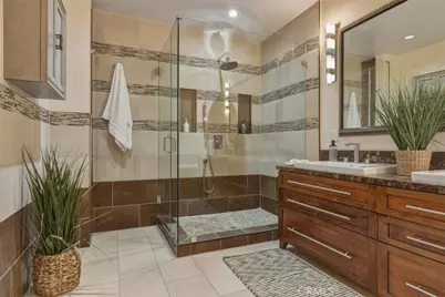 15059 Rayneta Drive, Sherman Oaks, CA 91403 - Photo 39