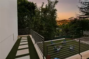 15059 Rayneta Dr, Sherman Oaks, CA 91403 - Photo 61