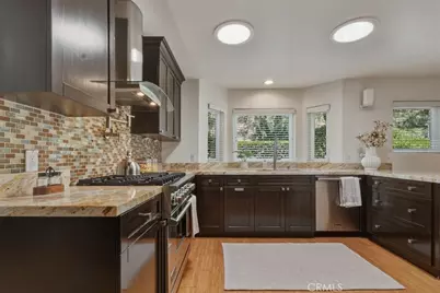 15059 Rayneta Drive, Sherman Oaks, CA 91403 - Photo 25