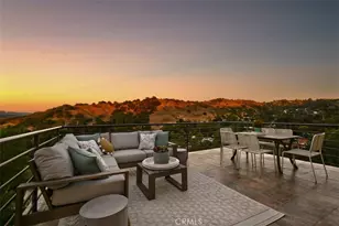 15059 Rayneta Dr, Sherman Oaks, CA 91403 - Photo 13