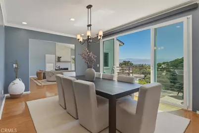 15059 Rayneta Drive, Sherman Oaks, CA 91403 - Photo 17