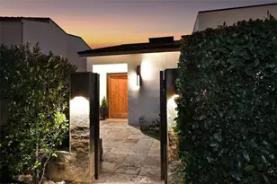 15059 Rayneta Dr, Sherman Oaks, CA 91403 - Photo 1