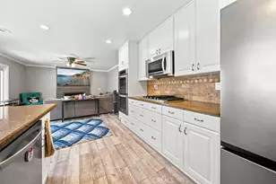 22237 Birmingham Pl, Saugus, CA 91350 - Photo 11