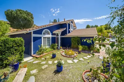 22237 Birmingham Place, Saugus, CA 91350 - Photo 43