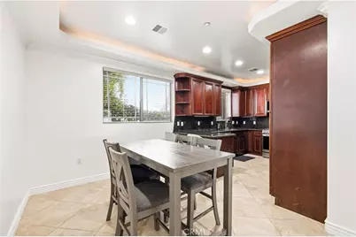 11145 Sunshine Terrace #102, Studio City, CA 91604 - Photo 9