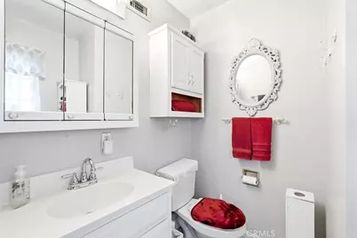 20431 Payeras Street, Chatsworth, CA 91311 - Photo 13