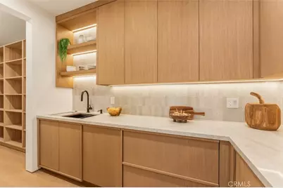 10433 Valley Spring Lane, Toluca Lake, CA 91602 - Photo 13