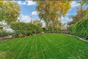 23134 Collins St, Woodland Hills, CA 91367 - Photo 7