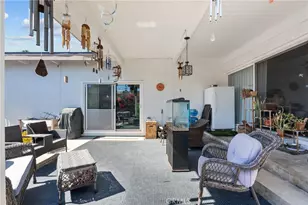 2641 N Buena Vista St, Burbank, CA 91504 - Photo 23