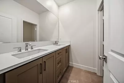 29566 Camino Azar, Valencia, CA 91354 - Photo 33