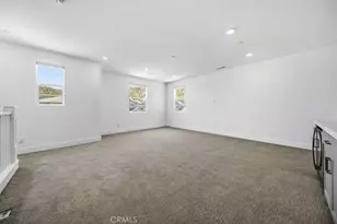 29566 Camino Azar, Valencia, CA 91354 - Photo 41