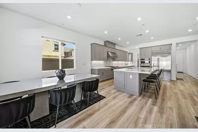 29566 Camino Azar, Valencia, CA 91354 - Photo 11