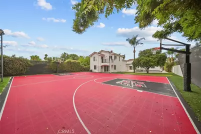 23129 Burbank Boulevard, Woodland Hills, CA 91367 - Photo 49