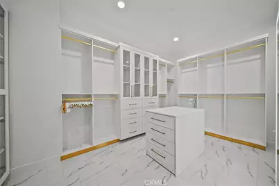 23129 Burbank Boulevard, Woodland Hills, CA 91367 - Photo 37