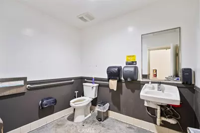 106 W California Avenue, Glendale, CA 91203 - Photo 13