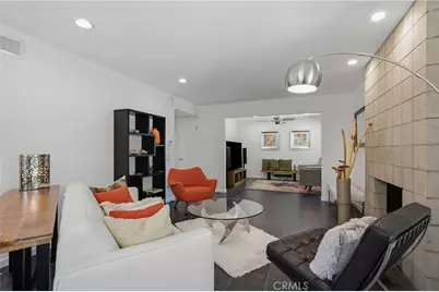 7815 Faust, West Hills, CA 91304 - Photo 3