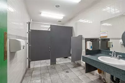 2162 E Palmdale Boulevard, Palmdale, CA 93550 - Photo 23