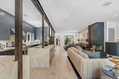 8719 Rosewood, West Hollywood, CA 90048 - Photo 41