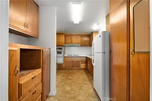 23518 Friar St, Woodland Hills, CA 91367 - Photo 11