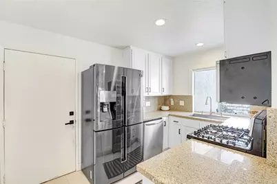 11621 Tampa Avenue #194, Porter Ranch, CA 91326 - Photo 9