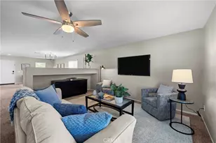 28244 Springvale, Castaic, CA 91384 - Photo 9