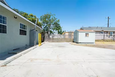 2325 Whittier, Los Angeles, CA 90023 - Photo 27