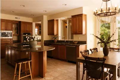 3519 Folkstone Court, Burbank, CA 91504 - Photo 9